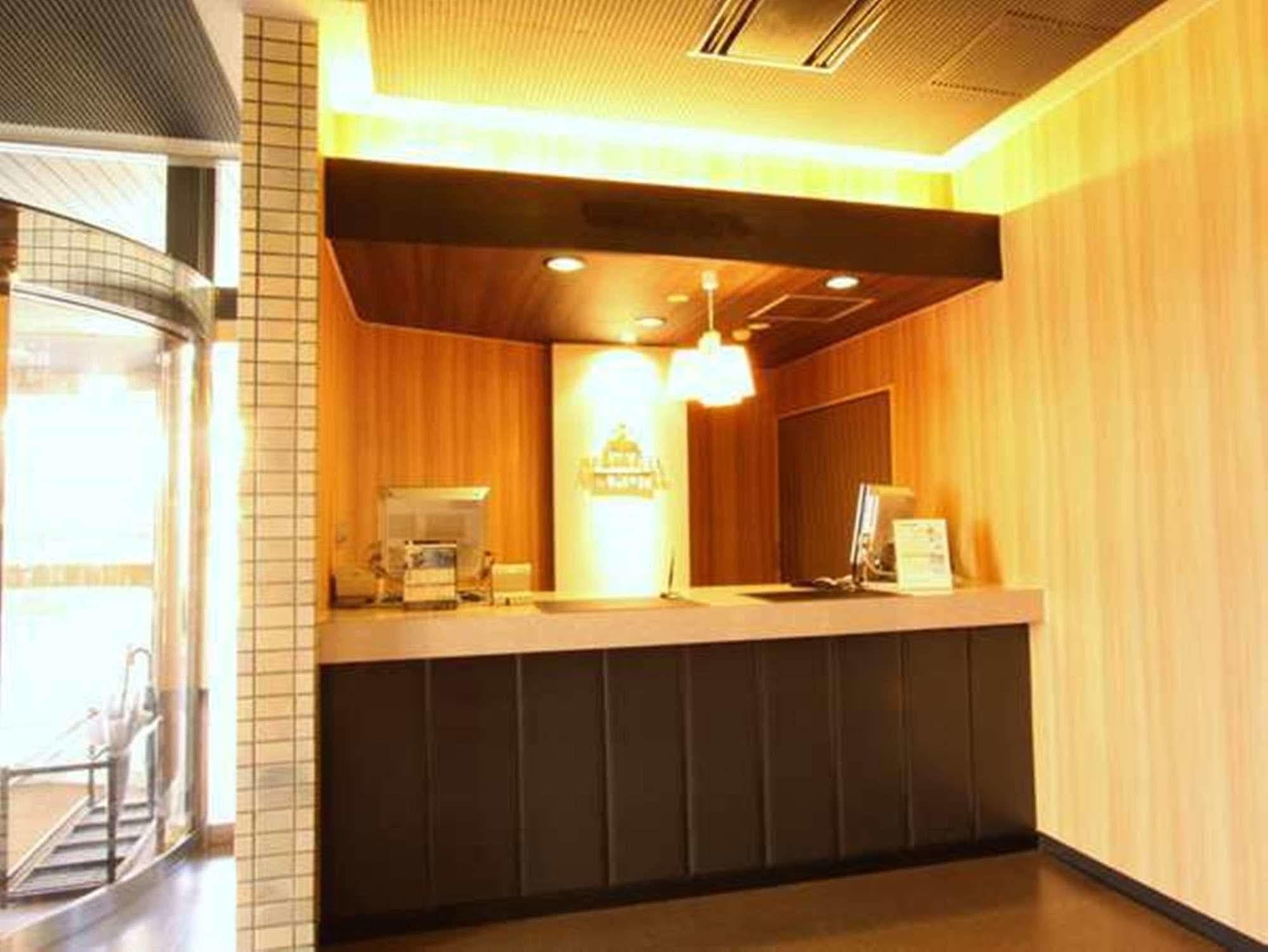 Apa Tsubamesanjo Ekimae Hotel 3*